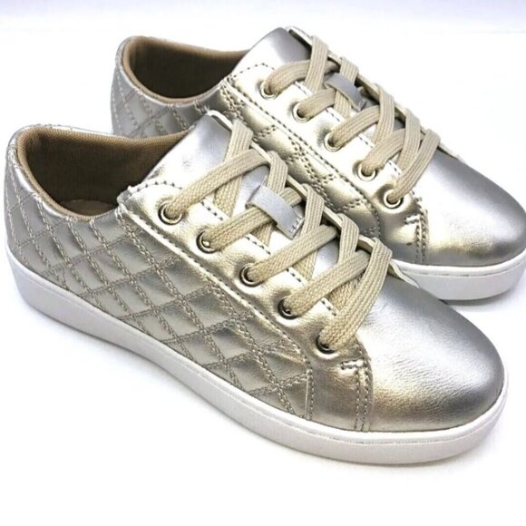 Isaac Mizrahi Talyia Gold Quilted Fashion Sneakers Size 10M - Picture 1 of 9